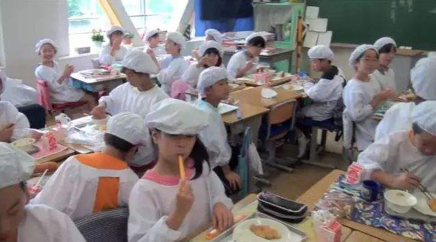 学生营养餐